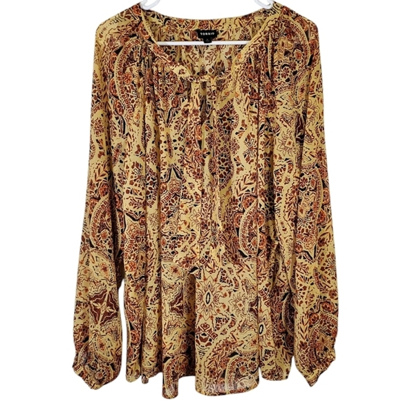 2224 * Torrid Crinkle Chiffon Raglan Tie Front Blouse Medallion Size 2X - Picture 2 of 11